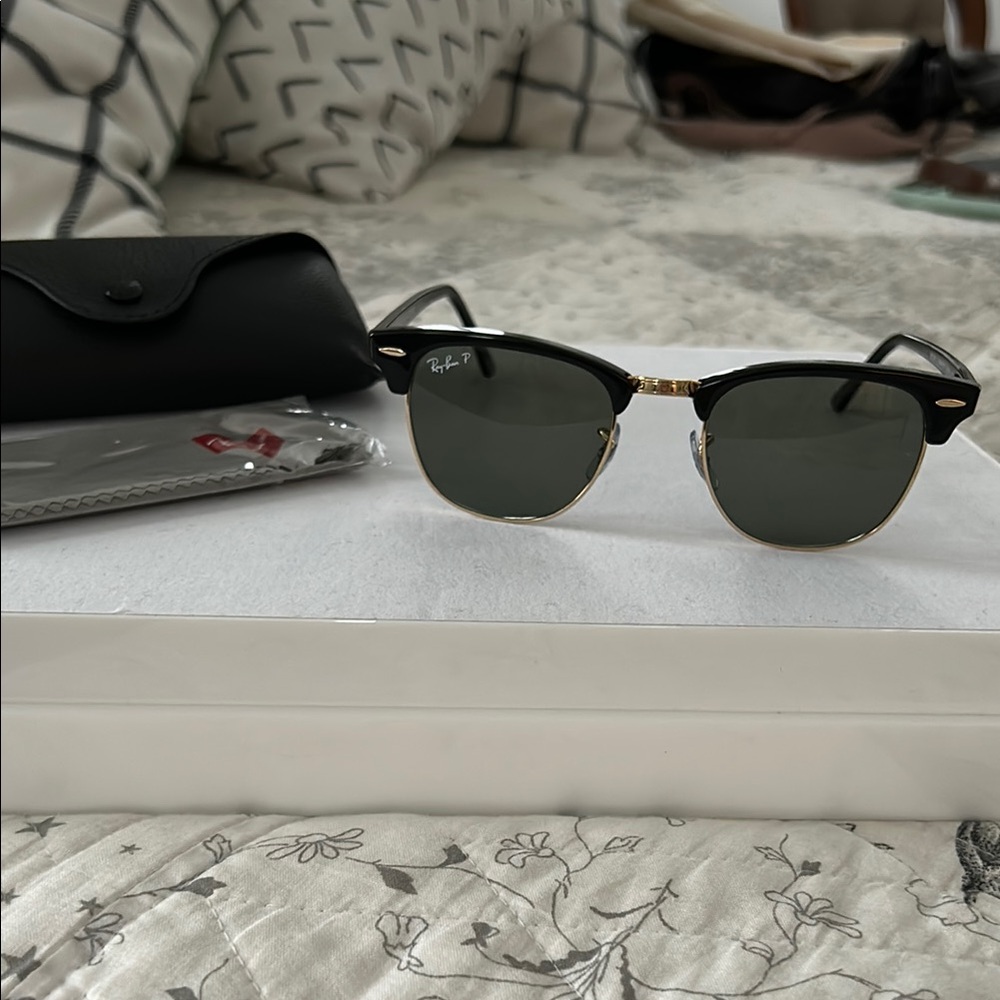 Ray-Ban Clubmaster 3016 New Sunglasses Black and Gold